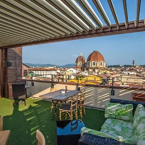 3* מלון Machiavelli Palace